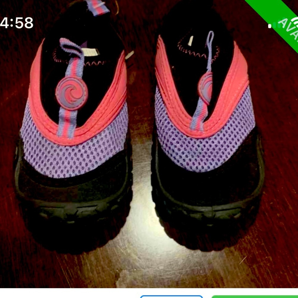 Girls water shoes